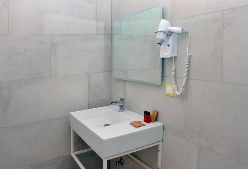 Suite with Hot Tub, Bluotranto