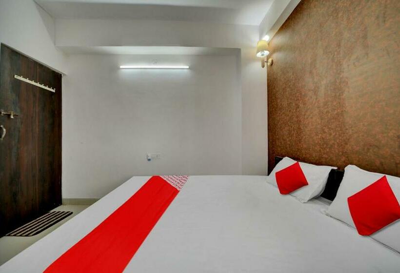 Quarto Triplo Clássico, Oyo 91026 Pearl Inn