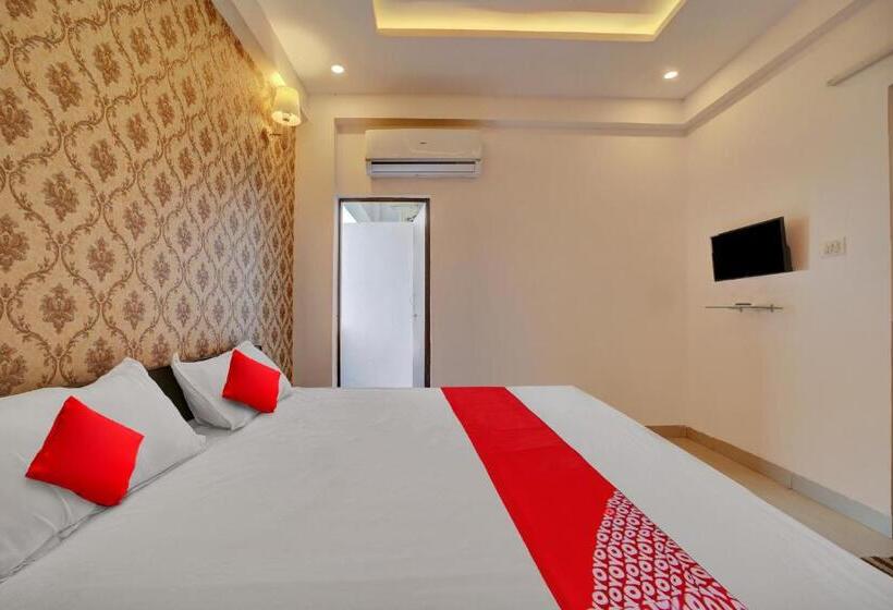 Quarto Triplo Clássico, Oyo 91026 Pearl Inn