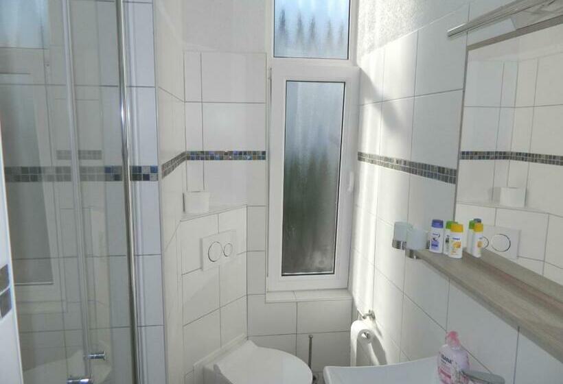 اتاق استاندارد, Pension Kapitän Schmuck