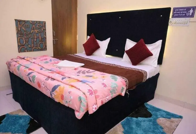 Classic Kolmen Hengen Huone, O Pop Hotel Blue Star