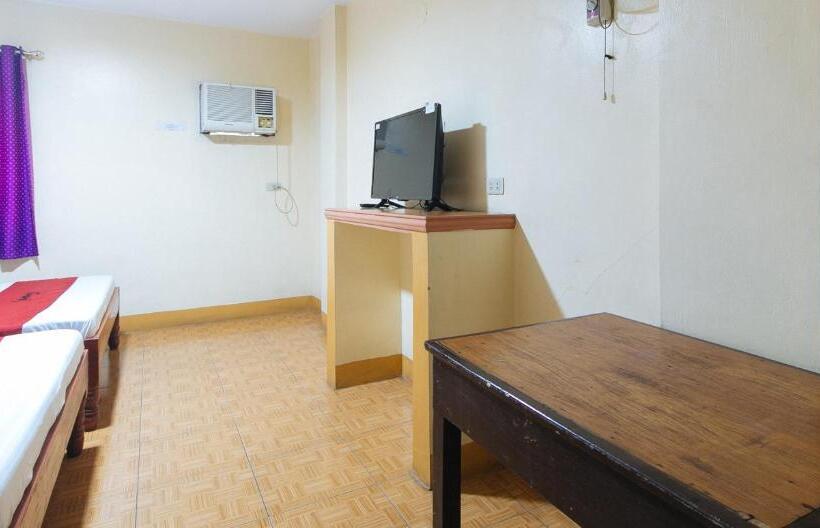 اتاق خانوادگی, Reddoorz @ Golden Victory Hotel Mabalacat Pampanga