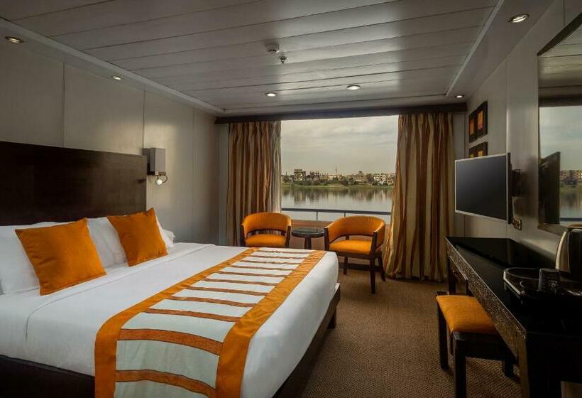 جناح ديلوكس سرير كينج, Mövenpick Royal Lily Nile Cruise, Every Monday Four Nights From Luxor, Every Friday Three Nights Fro