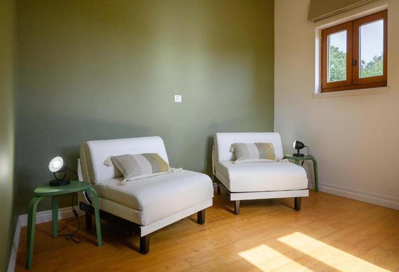 Люкс Кровать Кинг, Domaine Du Bugassou, Chambres, Table D Hôtes & Spa