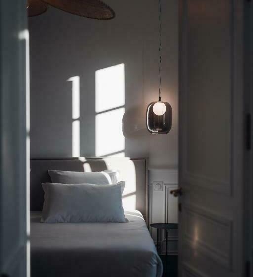 デラックスルーム, L Iris De Suse