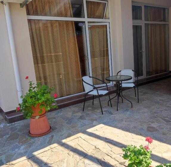 Economy-huone, аурелия бей