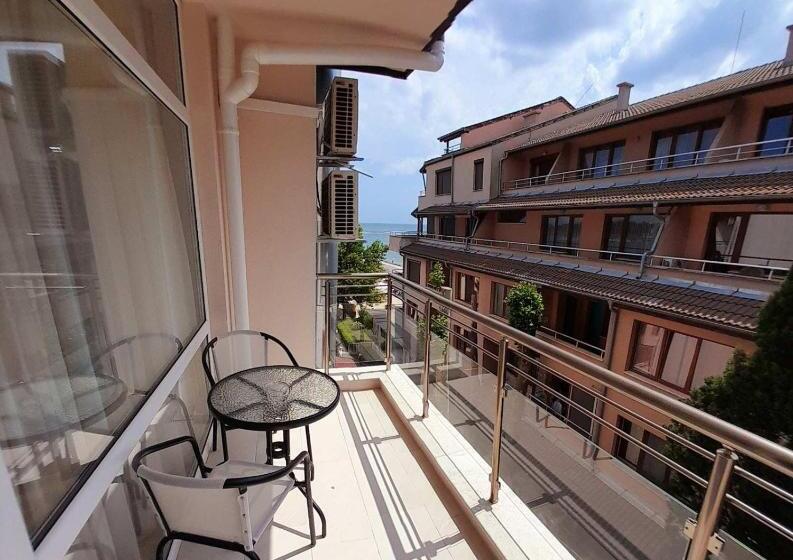 Deluxe-huone, аурелия бей