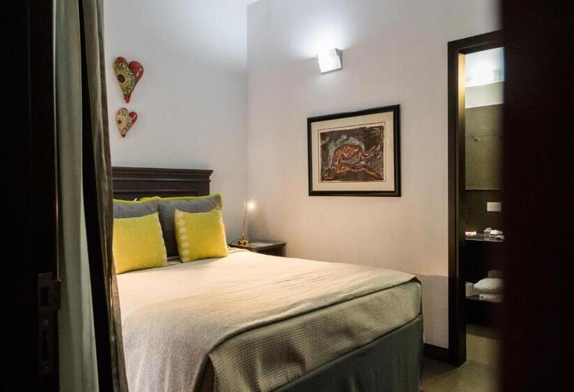 غرفة قياسية, El Secreto B&b