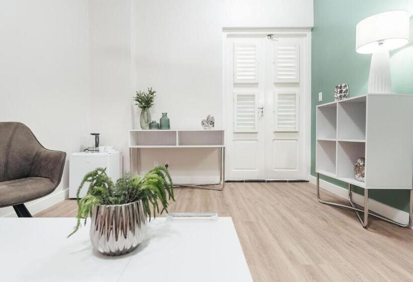 سوییت, Atelier Skalo Boutique