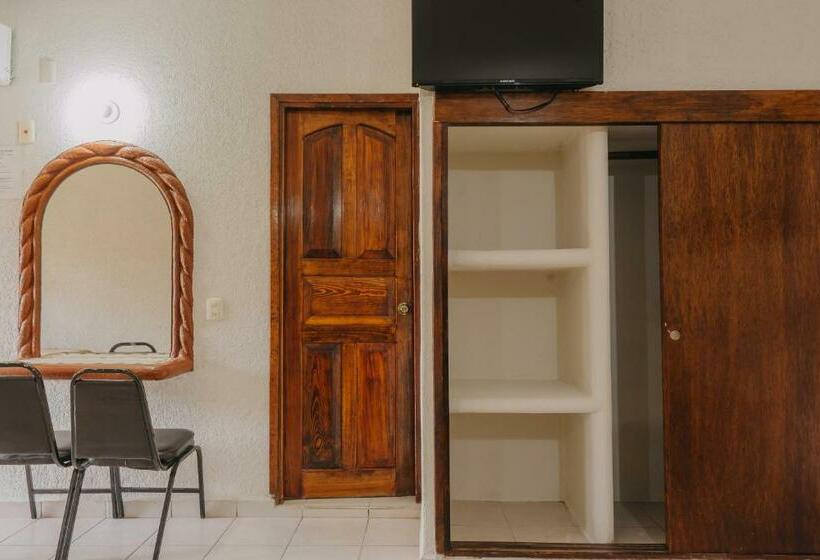 اتاق لوکس با تخت بزرگ, Rosalinda S