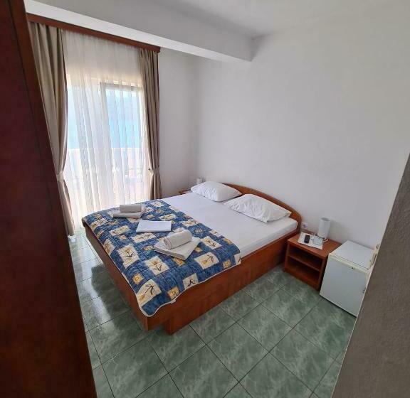 اتاق لوکس با بالکن و چشمانداز دریا, Villa Ancora