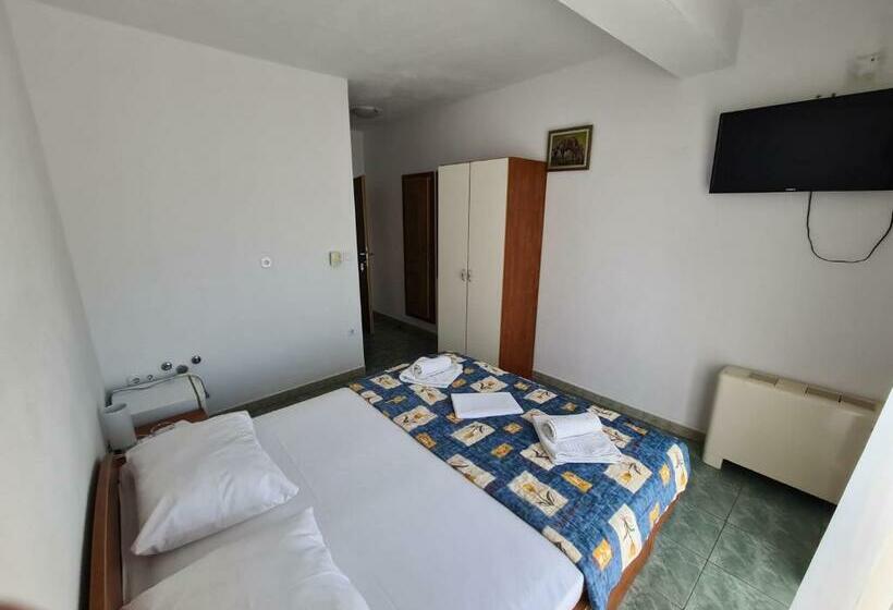 اتاق لوکس با بالکن و چشمانداز دریا, Villa Ancora