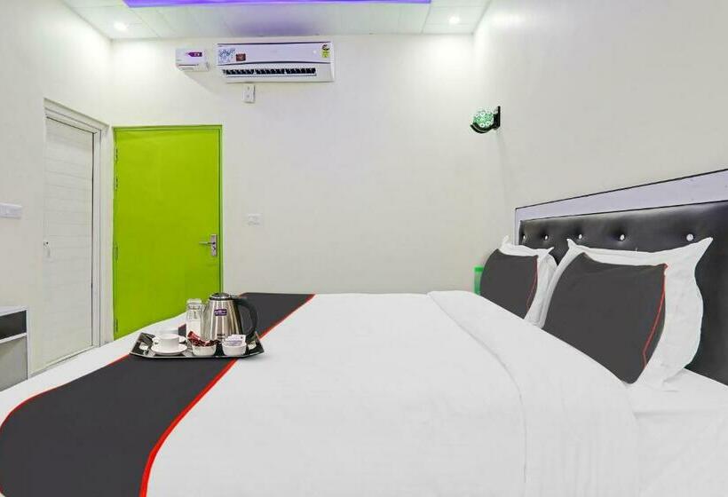 اتاق لوکس, Collection O Hotel Kalawati Palace