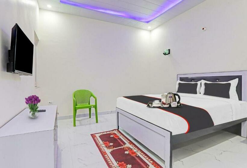 اتاق لوکس, Collection O Hotel Kalawati Palace