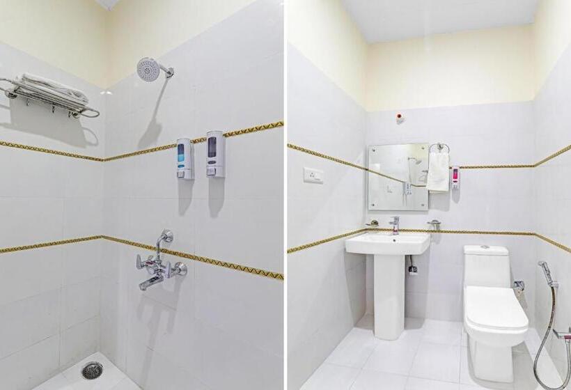 اتاق کلاسیک سه تخته, Collection O Hotel Kalawati Palace