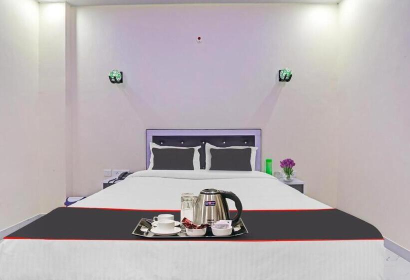 اتاق کلاسیک سه تخته, Collection O Hotel Kalawati Palace