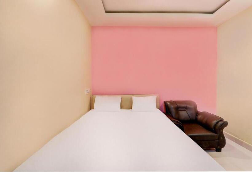 غرفة كلاسيكية ثلاثية, Oyo 89551  Holiday Inn