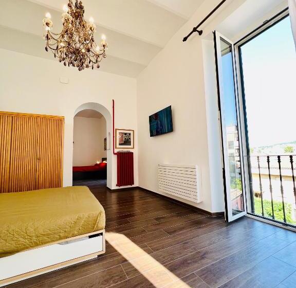 اتاق لوکس چهار تخته, B&b Letterario Palazzo Pistocchi