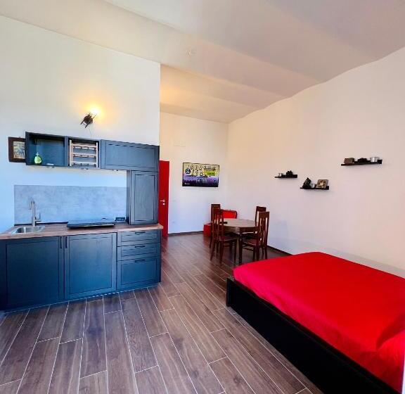 اتاق لوکس چهار تخته, B&b Letterario Palazzo Pistocchi