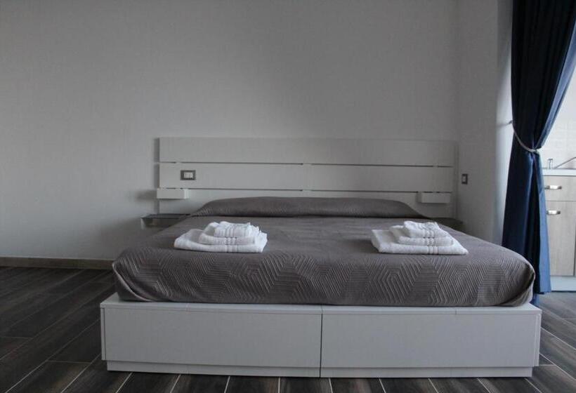 패밀리 룸, Manfredi Sea Room