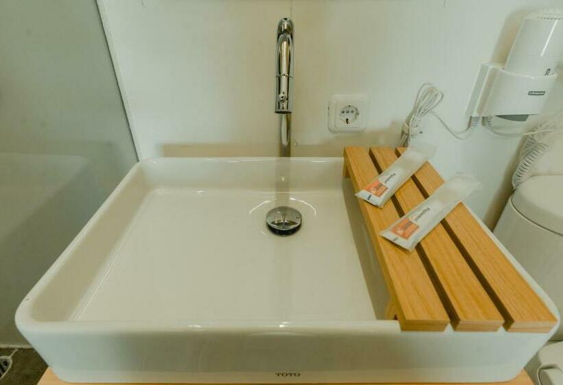 豪华房间, Bobocabin Coban Rondo, Malang