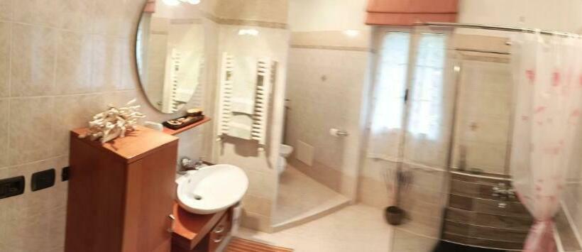 スタンダードルーム, L Sass