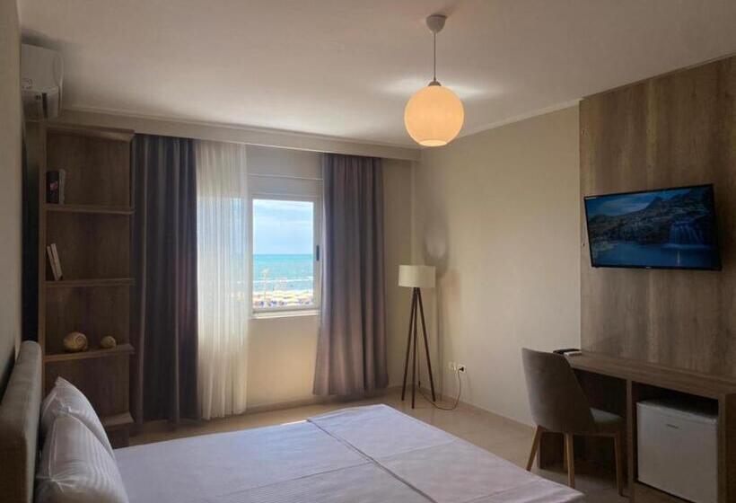 Triple Room Sea View, Rumar