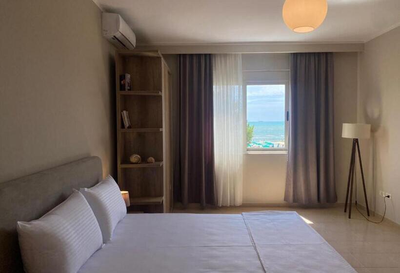 Triple Room Sea View, Rumar