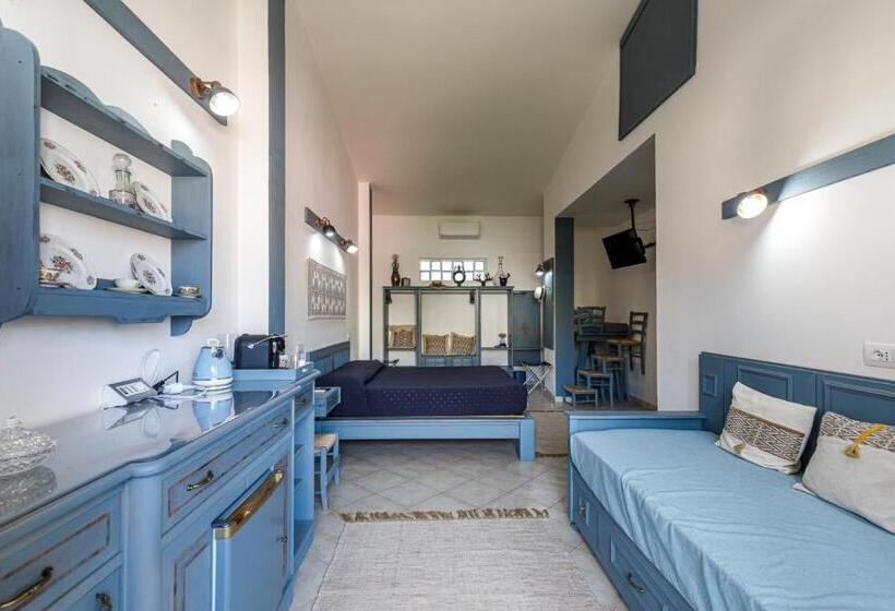 غرفة سوبيريور ثلاثية, Domo Anna