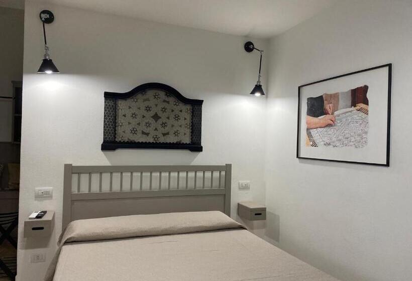 غرفة ديلوكس سرير كينج, Domo Anna