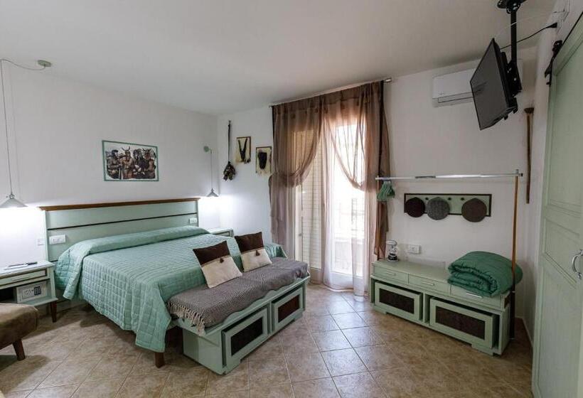 غرفة قياسية سرير كينج, Domo Anna