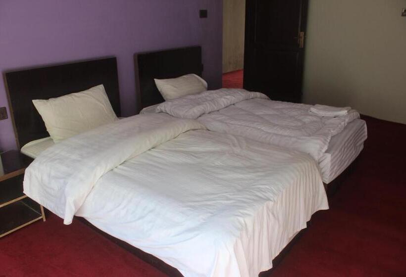 اتاق خانوادگی, Yulgo Guest House
