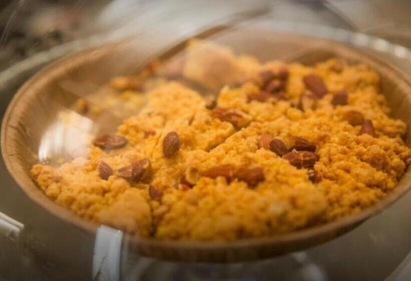 基本三人间, Accademia 21