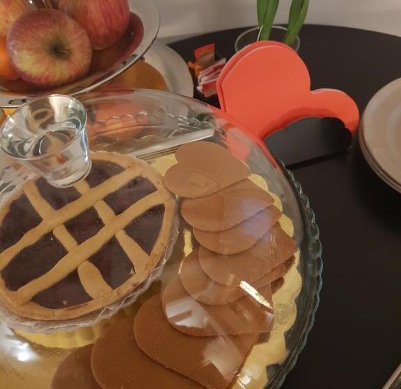 基本三人间, Accademia 21