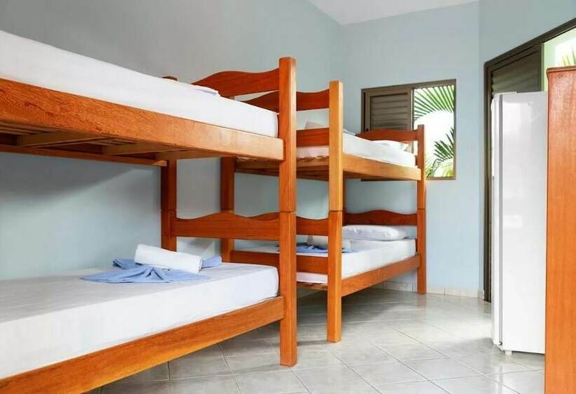 חדר סטנדרט לארבעה, Pousada Girassol Da Ferrugem