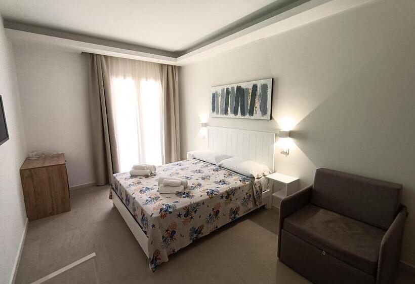 Triple Room Sea View, Borgo Dei Pescatori   Sul Mare