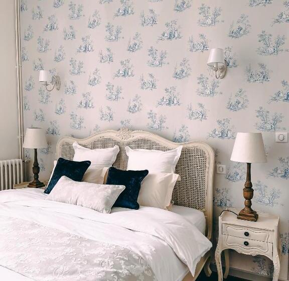 غرفة قياسية, Karma Chateau De Samary