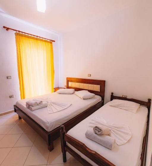 Aile Odası, Fish Time Ksamil