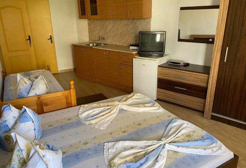 Familjerum, къща за гости уют