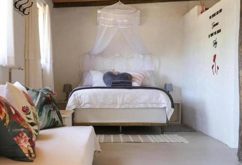 منزل غرفتين نوم, Karoo Feels