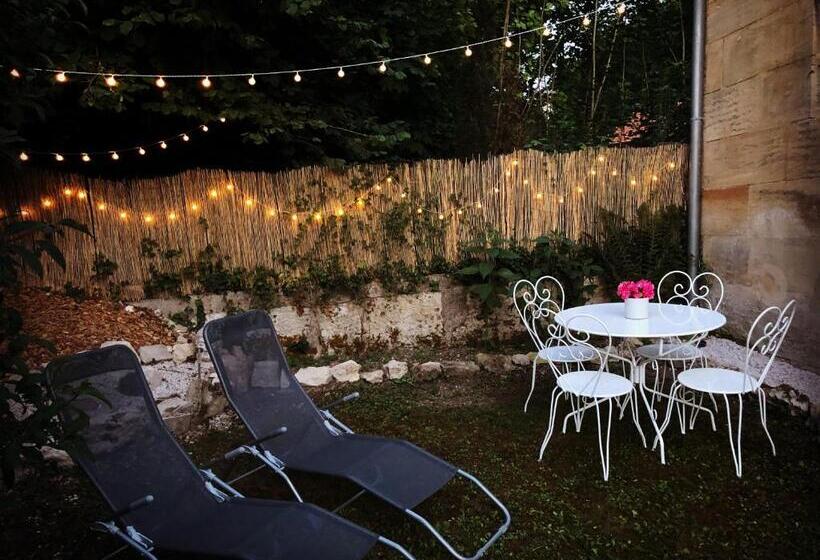 Люкс, La Guinguette De Michaux