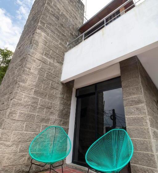 اتاق لوکس با بالکن, Citadin