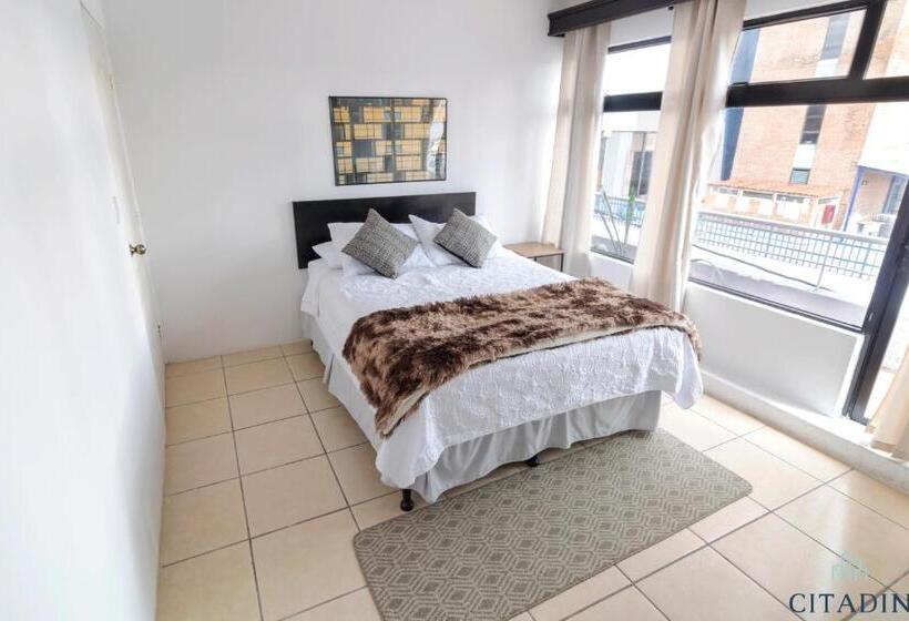 اتاق استاندارد با بالکن, Citadin