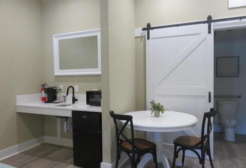 标准工作室, Wild Horse Inn