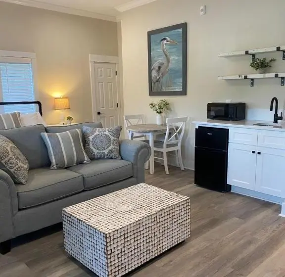 Suite King Bed
