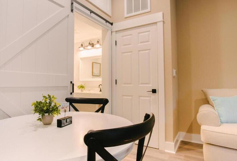 标准工作室, Wild Horse Inn