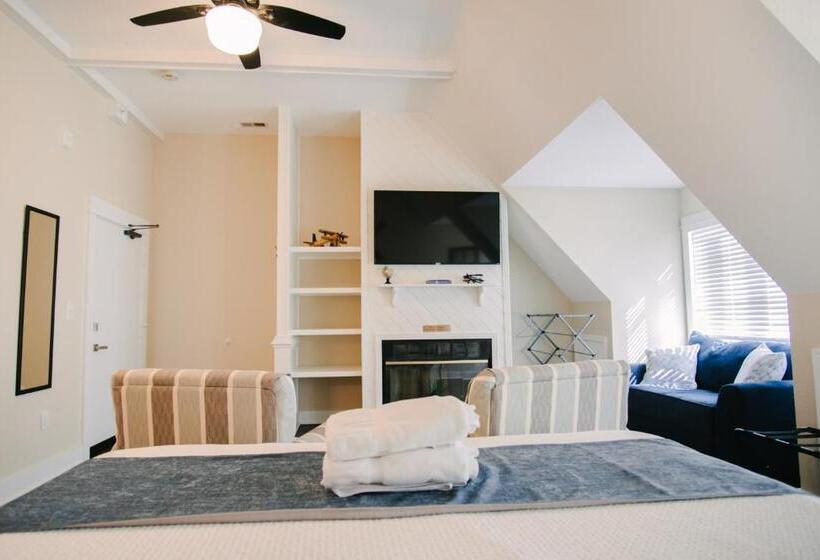 带阳台套房, Wild Horse Inn