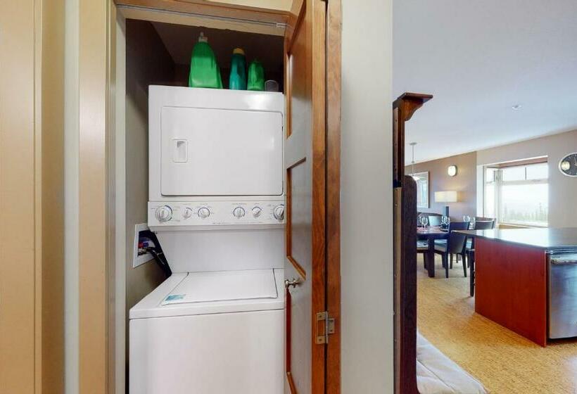 Апартаменты 2 Спальни, Raven 101