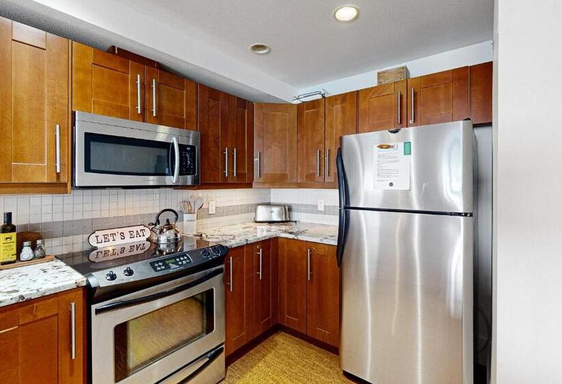 Апартаменты 2 Спальни, Raven 101