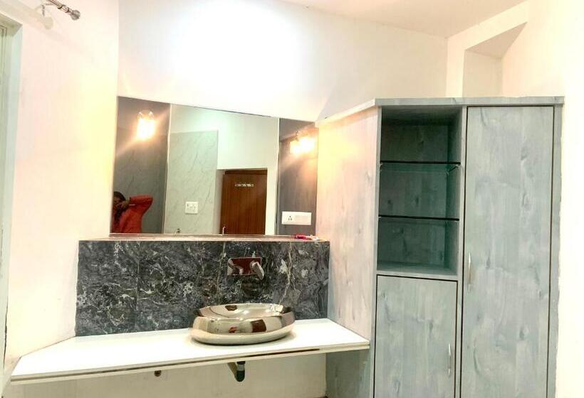 غرفة ديلوكس, Swagatam